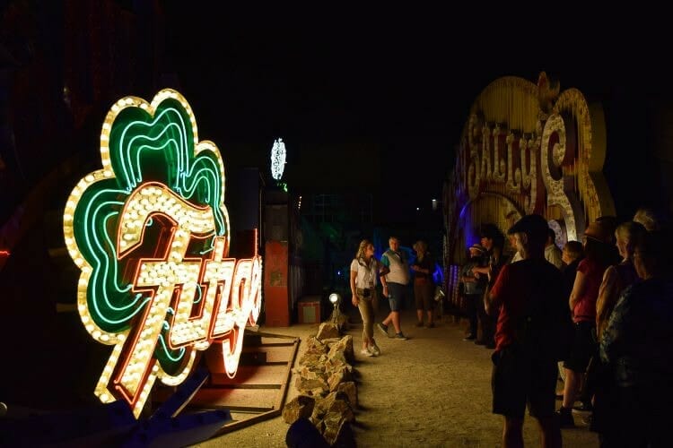 Las Vegas history shines again: Palms Casino restored sign lights up the  Neon Museum